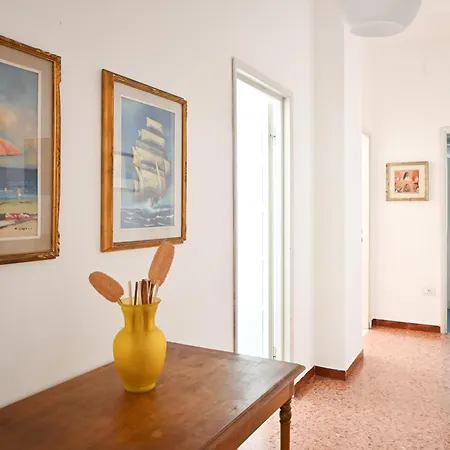 דירה 2 - Sunny Corner Flat פיזה