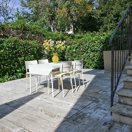 2 - Sunny Corner Flat * Pisa