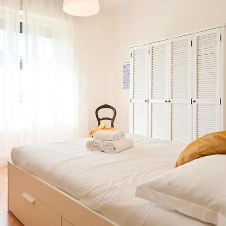 2 - Sunny Corner Flat