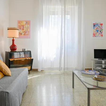 Apartment 2 - Sunny Corner Flat Pisa