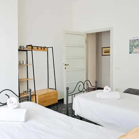 2 - Sunny Corner Flat Pisa